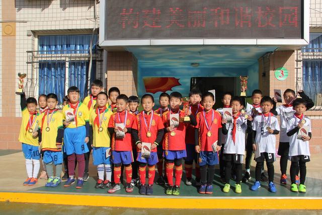 克雷茨科娃2-1胜鲍里妮夺温网首冠 大满贯第二冠